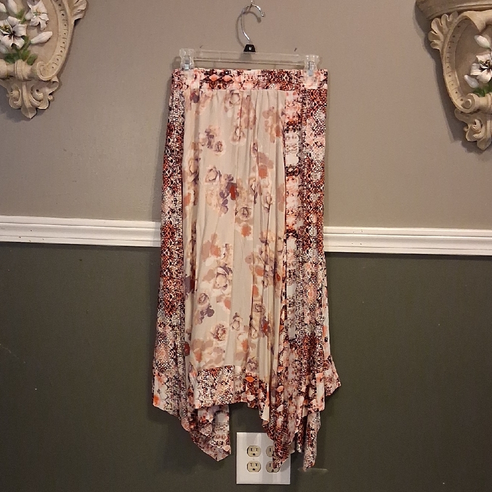 Hi Low Swing Skirt